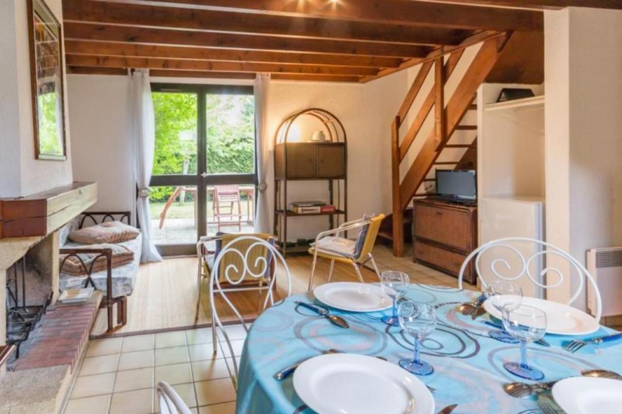 Nice House In A Residence With Swimming Pool カブール エクステリア 写真